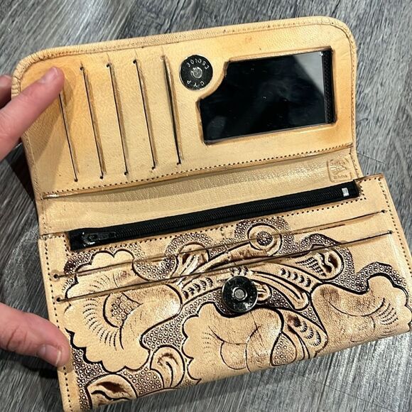 NEW Western handmade leather Elegant Tan Embossed Women's wallet - Picture 9 of 11